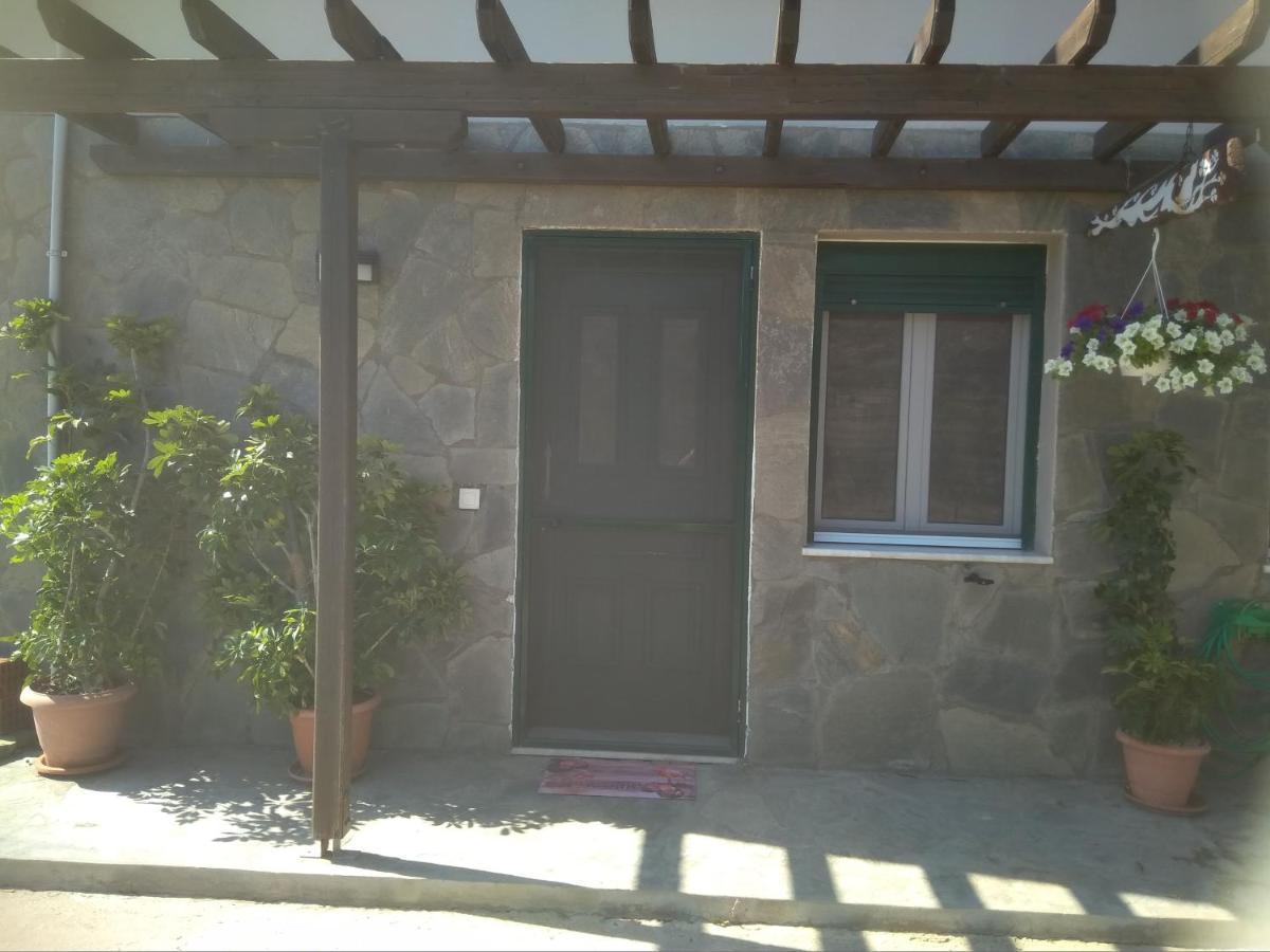 Αμυγδαλιές 33 Μύρινα Myrina Exterior foto