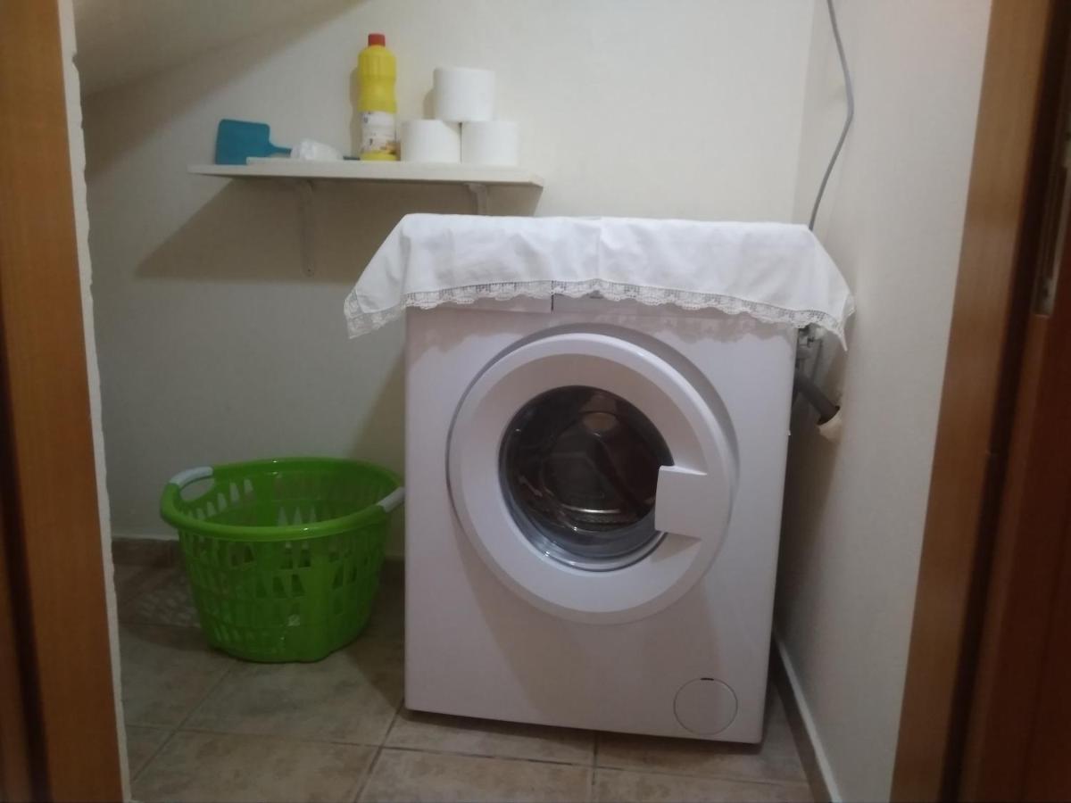 Αμυγδαλιές 33 Μύρινα Myrina Exterior foto
