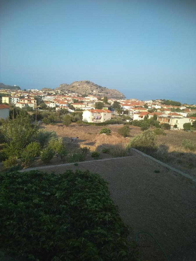 Αμυγδαλιές 33 Μύρινα Myrina Exterior foto